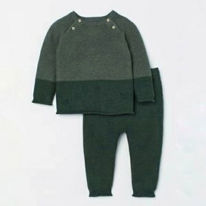 H&M | 4T knit outfit in green